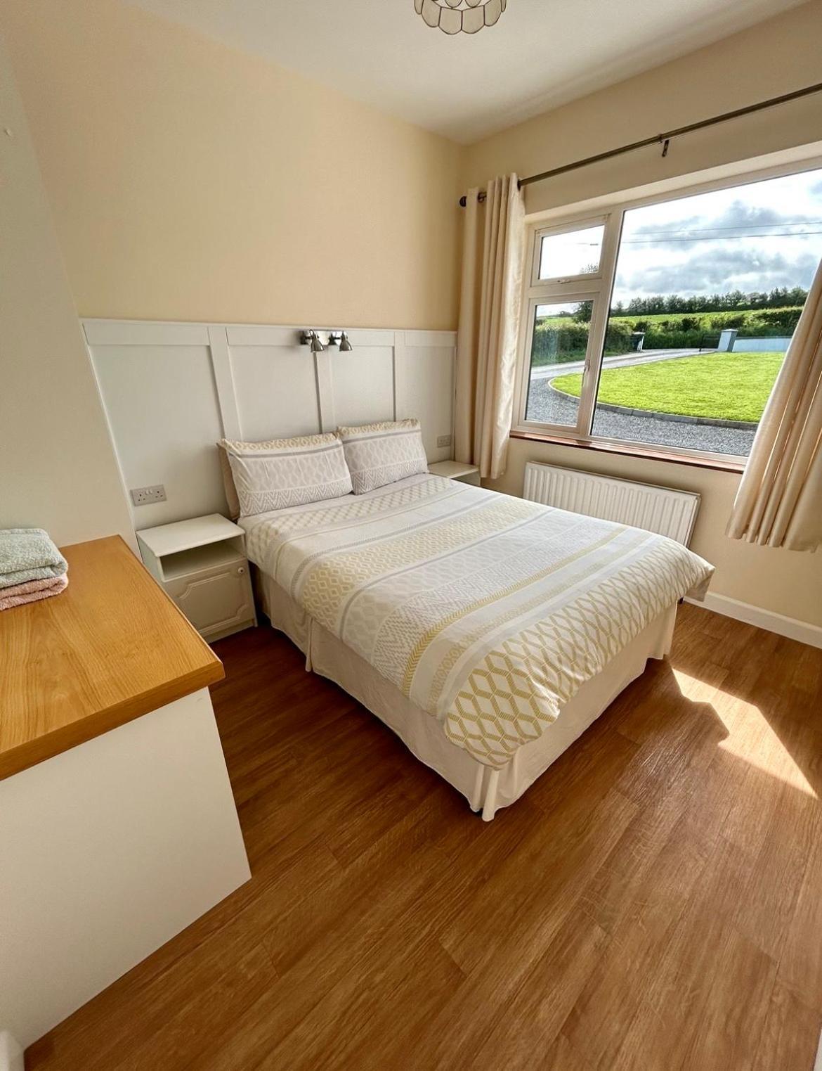 Breenville Farm House Tralee Extérieur photo