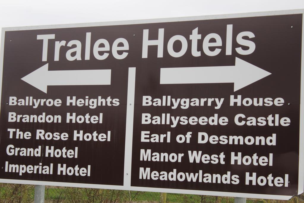 Breenville Farm House Tralee Extérieur photo